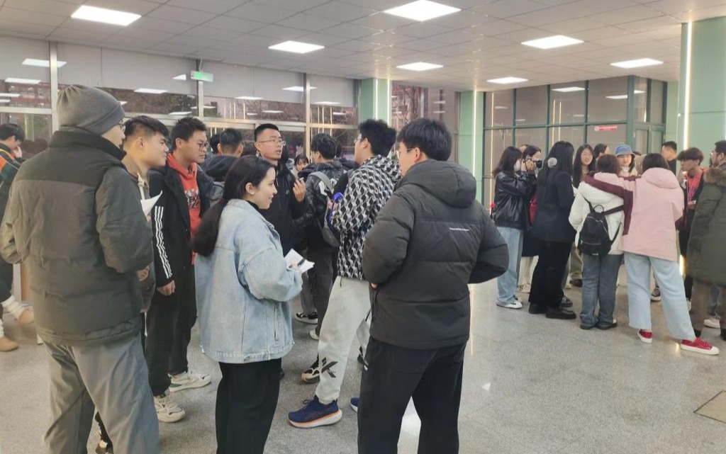 对话世界 语你同行-诸侯快讯ok1122登录入口启动校园...